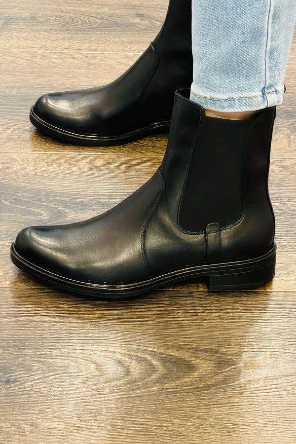 Caprice Chelsea Ankle Boot