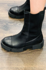 Caprice Ribbed Gusset Boot
