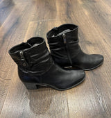Caprice Outside Zip Ankle Boot