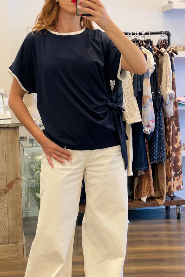 T-Shirt With Knotted Detail