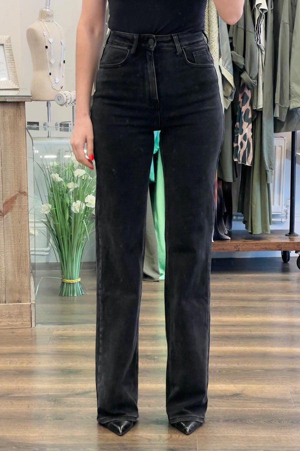 Redial Wide Leg Jeans