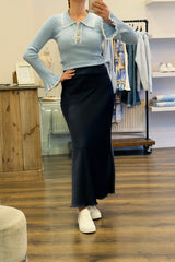 Ribbed Fluted Sleeve Knit