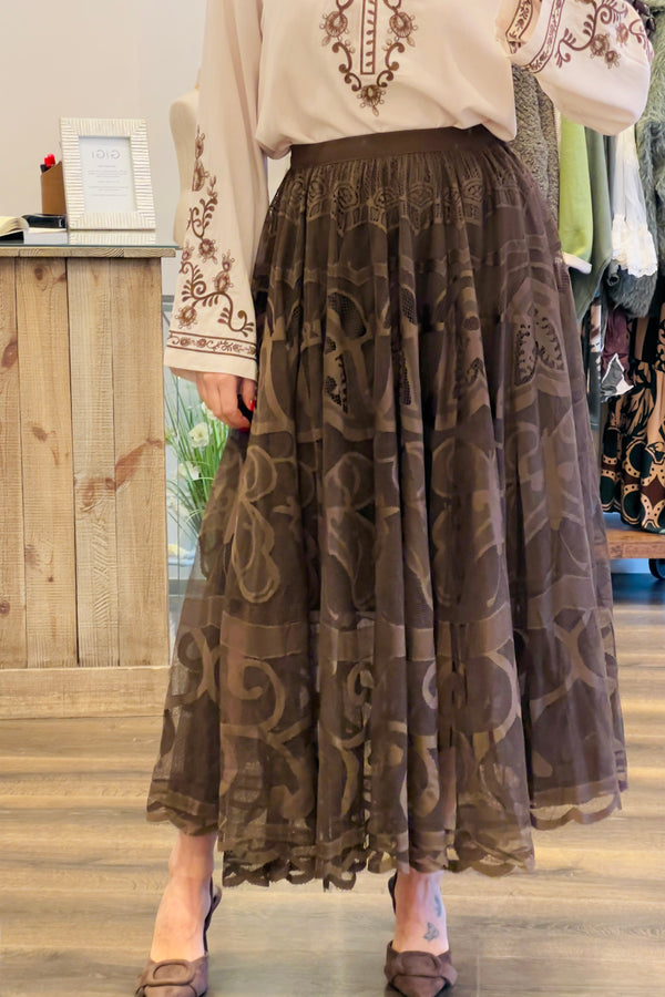 Scalloped Lace Maxi Skirt