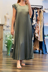 Short Sleeve Pleated  Maxi