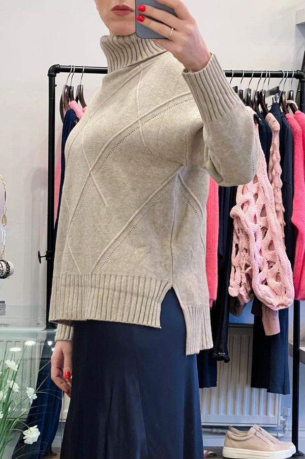 High Neck Diamond Knit