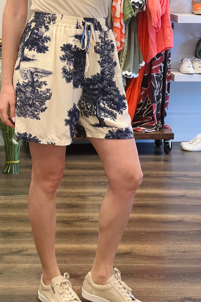 Tree Print Pocket Shorts