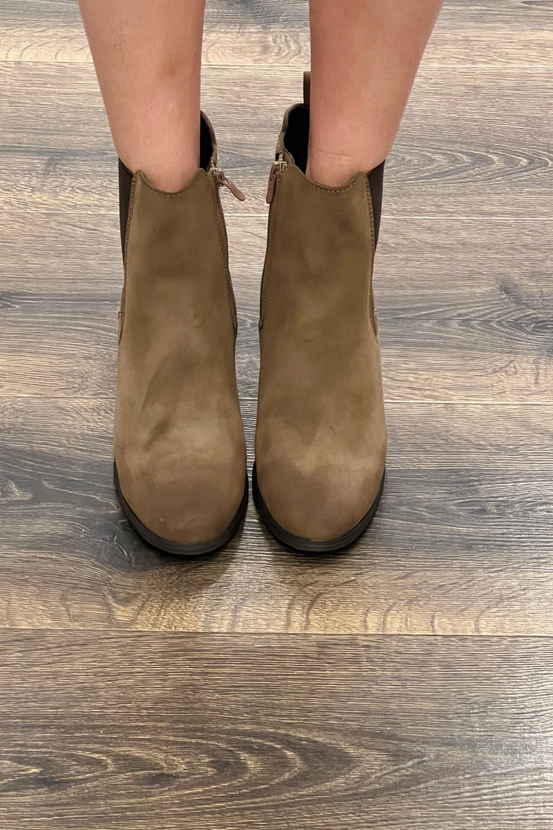 Block Heel Chelsea Boots