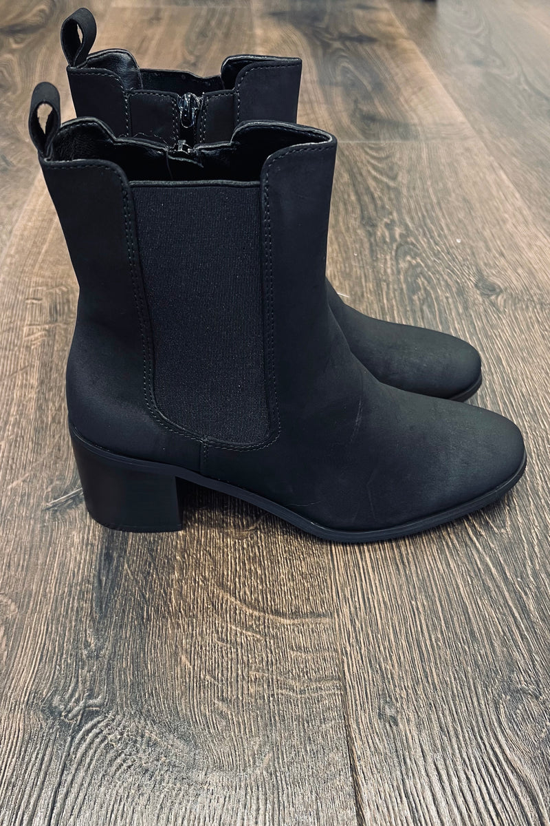 Block Heel Chelsea Boots